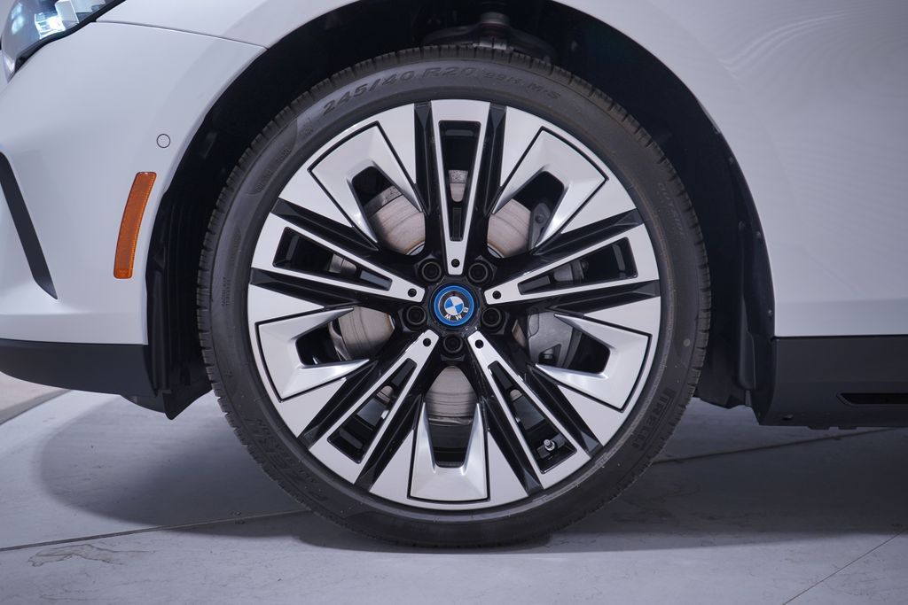 2024 BMW i5 eDrive40 2