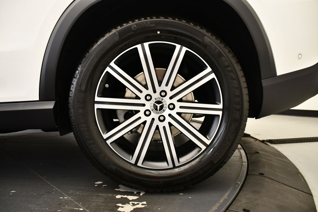 Thumbnail: 2026 Mercedes-Benz GLE - 14