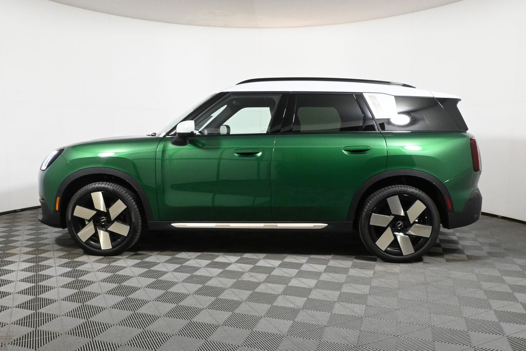 2025 MINI Cooper Countryman Base 2