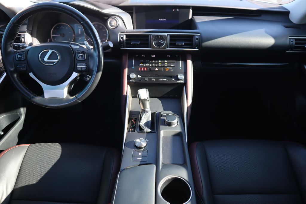 Thumbnail: 2017 Lexus IS - 13