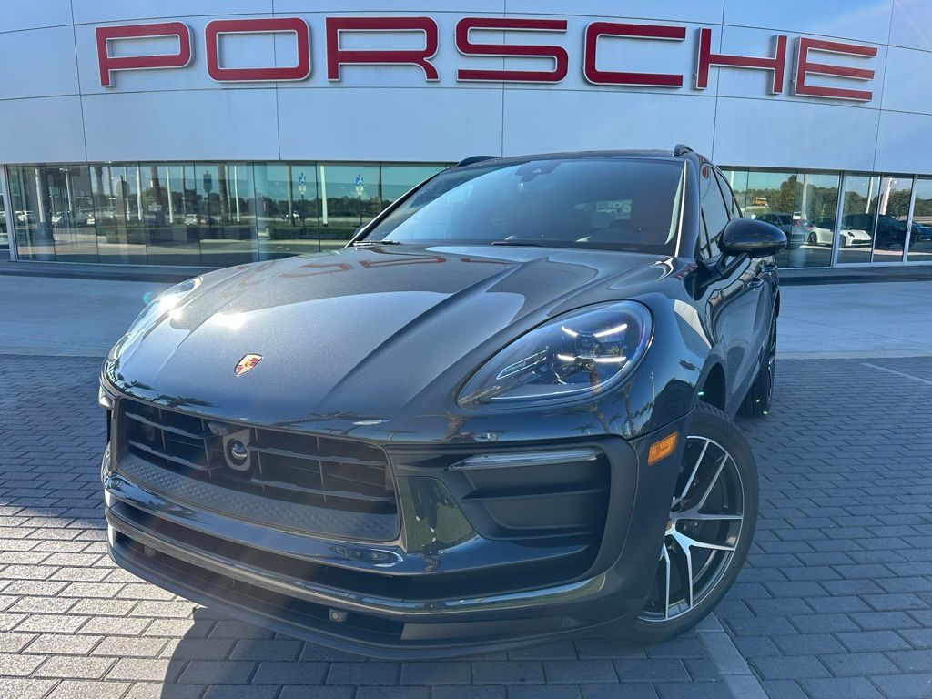 Thumbnail: 2026 Porsche Macan - 1