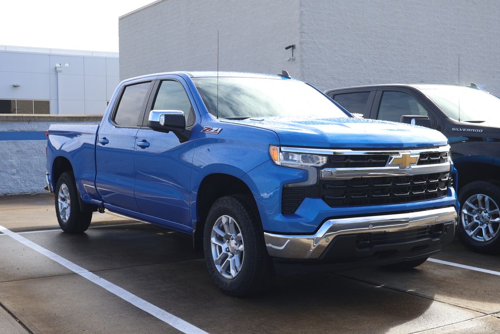 Thumbnail: 2026 Chevrolet Silverado 1500 - 9