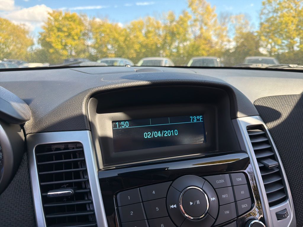 Thumbnail: 2014 Chevrolet Cruze - 28