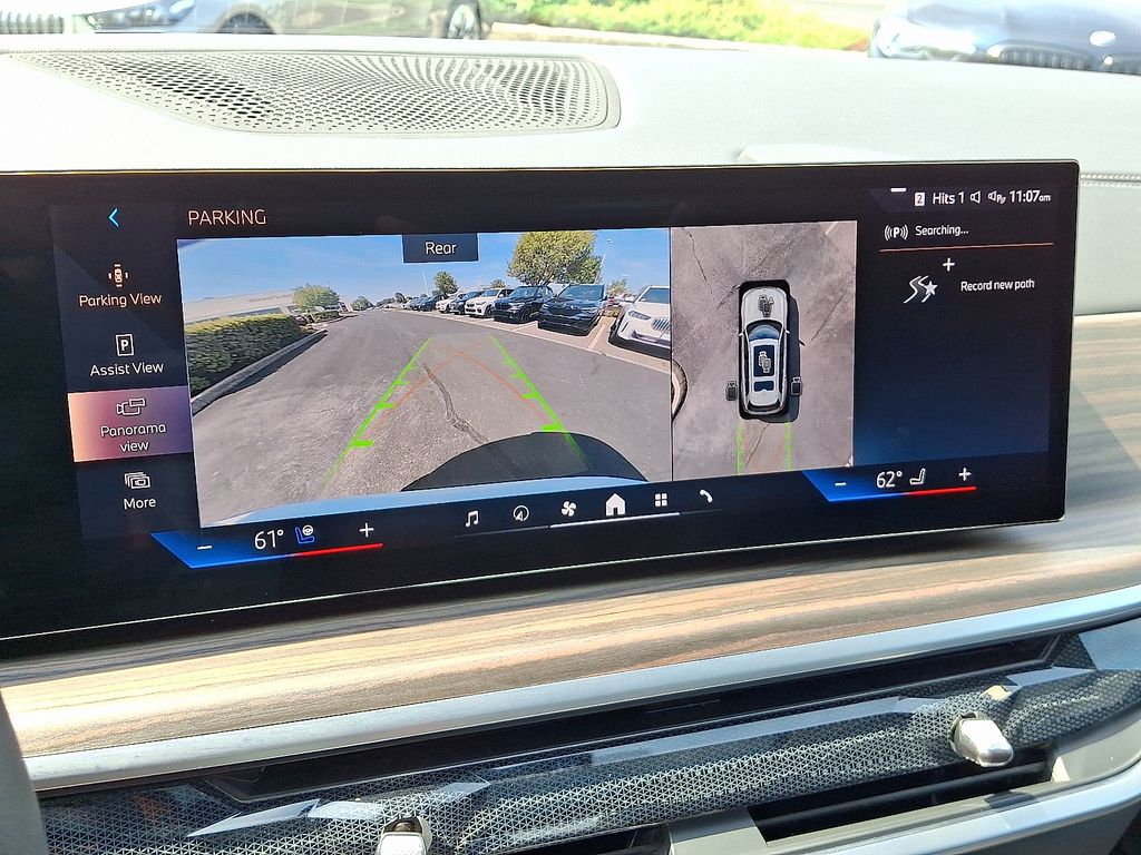 Thumbnail: 2024 BMW X7 - 21