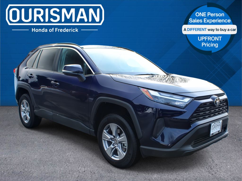 2025 Toyota RAV4 XLE AWD