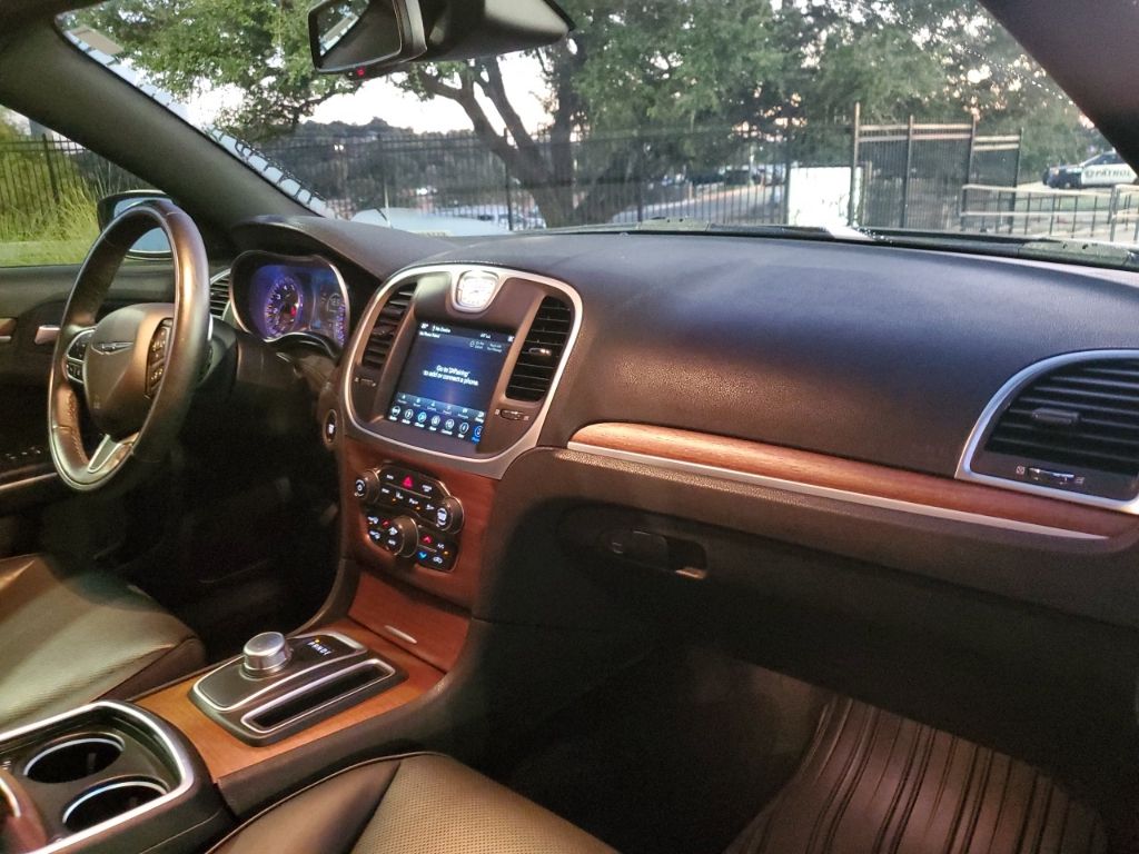 Used Car 2019 Chrysler 300  C For Sale Under $30,000 In Austin, Texas