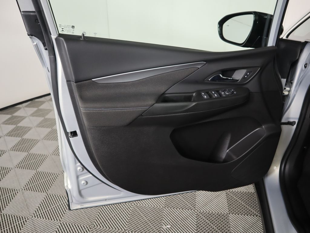 Thumbnail: 2023 Chevrolet Bolt EV - 24