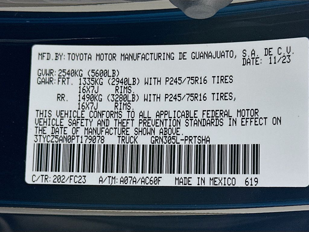 2023 Toyota Tacoma SR5 30