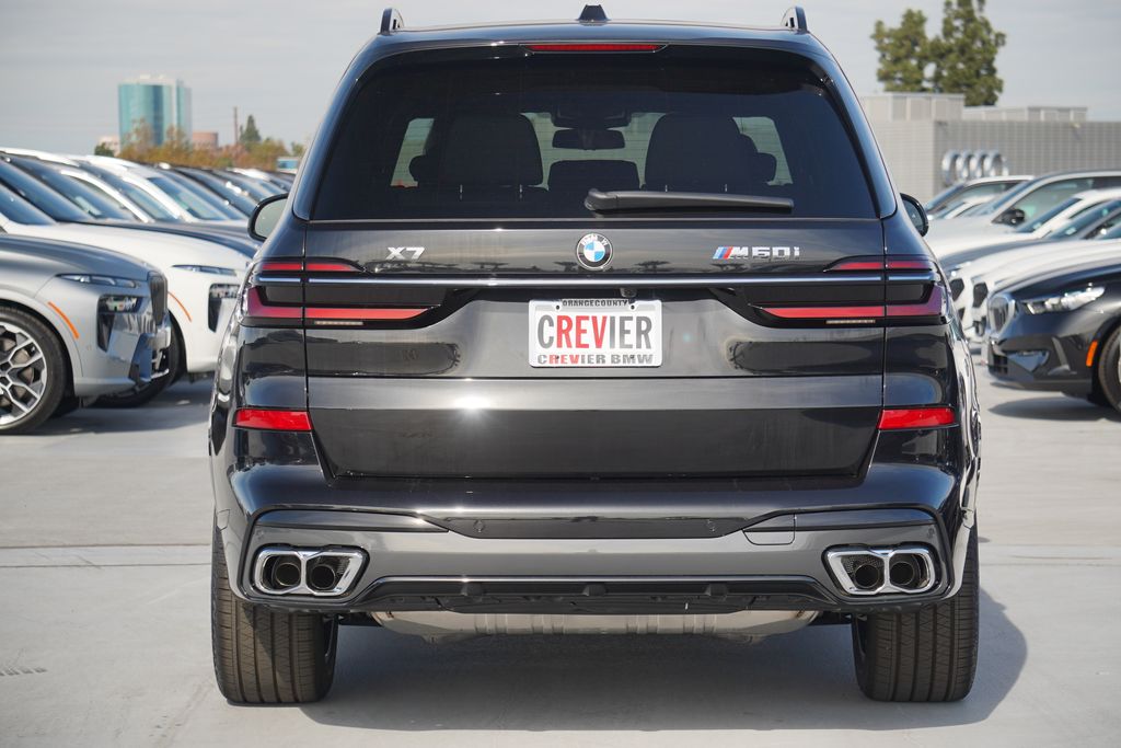 2025 BMW X7 M60i 7