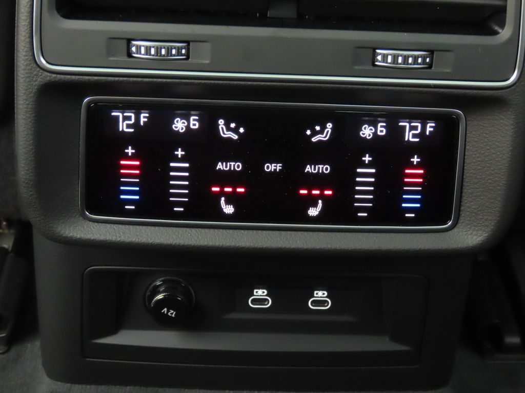 Thumbnail: 2026 Audi Q7 - 24