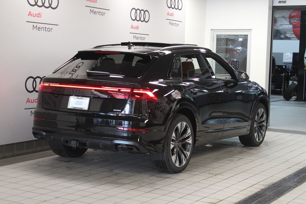 Thumbnail: 2027 Audi Q8 - 6