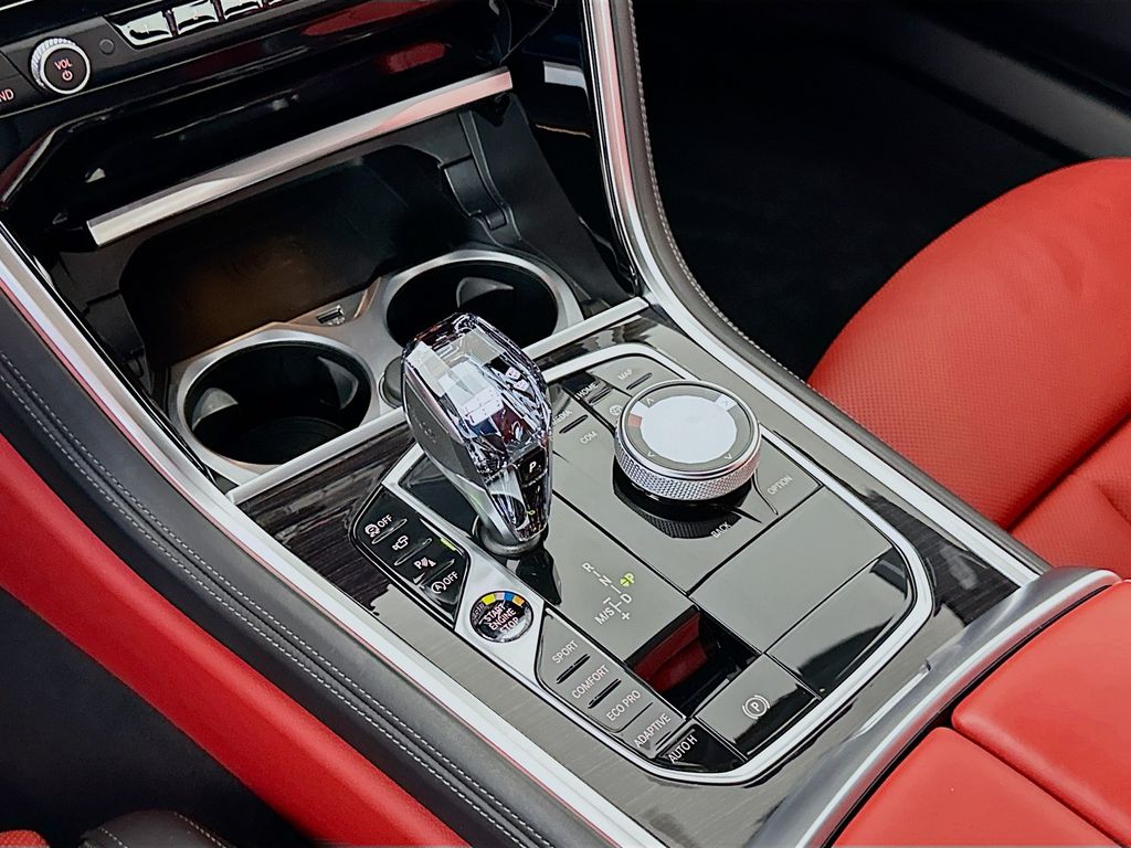 Thumbnail: 2025 BMW 8 Series - 17