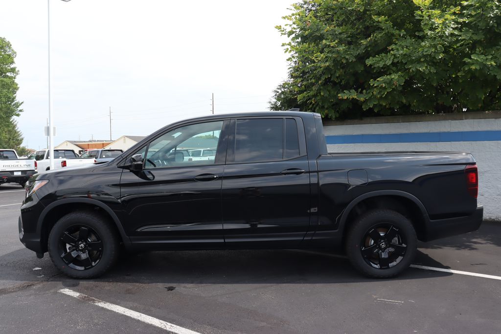 2025 Honda Ridgeline Black Edition 2