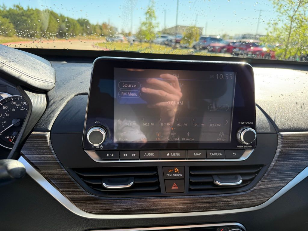 Thumbnail: 2019 Nissan Altima - 16