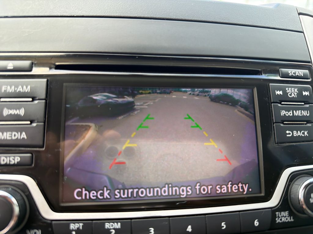 Used 2017 Nissan Frontier SV 4D Crew Cab