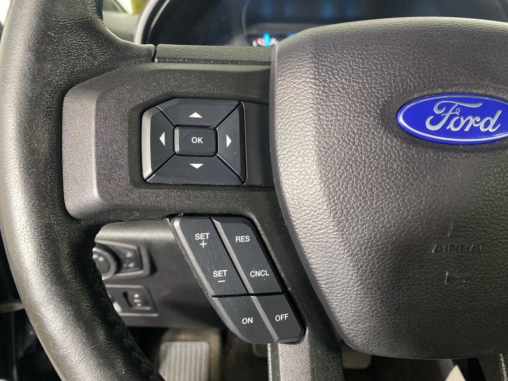 Used 2019 Black Ford XLT image 23