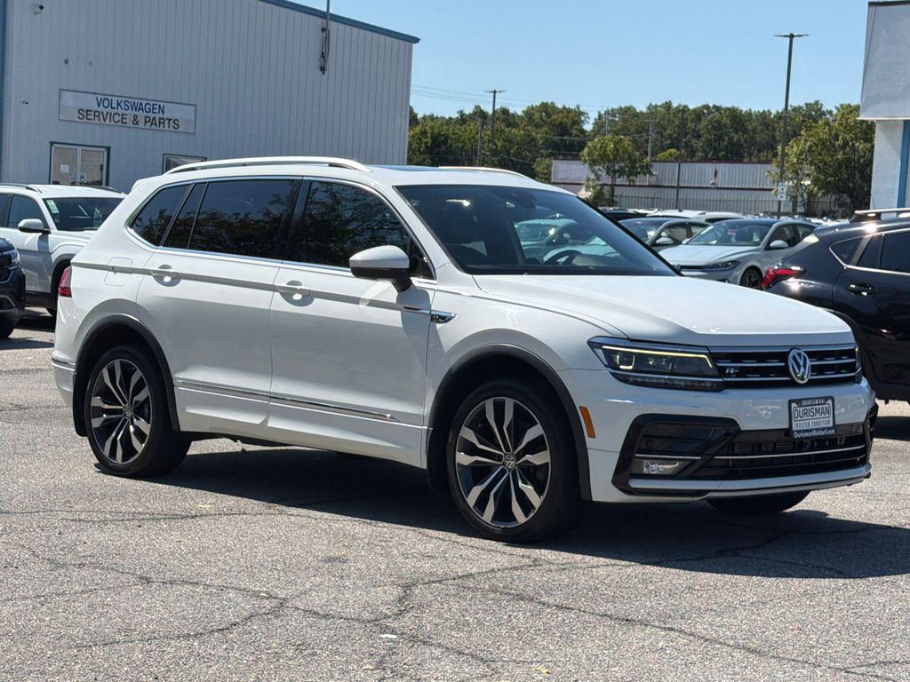 Pure White 2019 Volkswagen Tiguan SUV / Crossover All-Wheel Drive 8-Speed Automatic