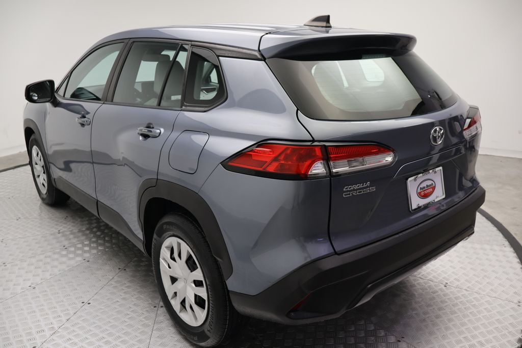 Thumbnail: 2022 Toyota Corolla Cross - 11