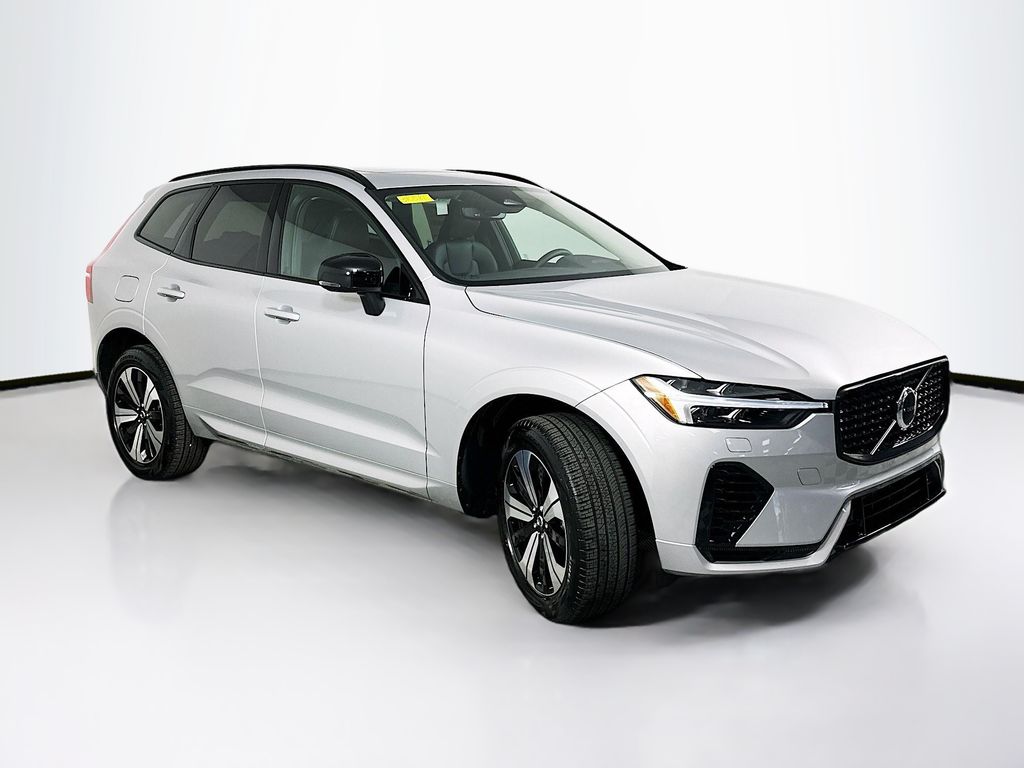 2025 Volvo XC60 Plug-In Hybrid T8 Core