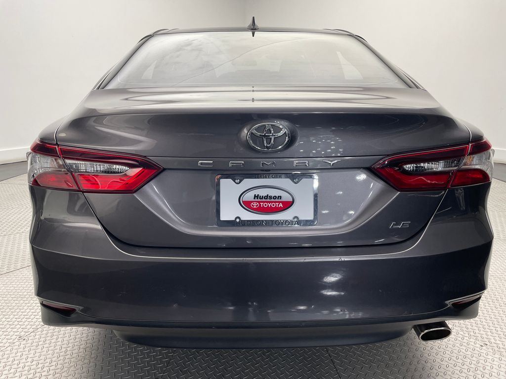 2022 Toyota Camry LE 6