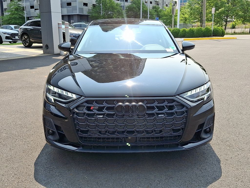 2022 Audi S8 4.0T 2