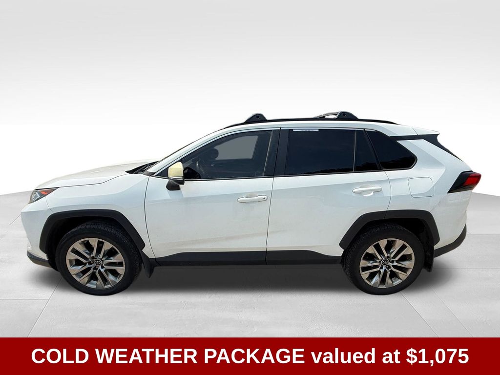 2019 Toyota RAV4 XLE Premium - Image 3