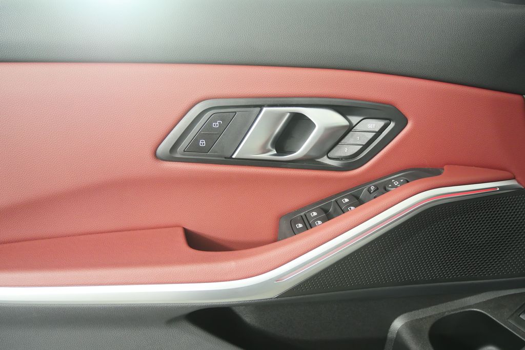 Thumbnail: 2025 BMW 3 Series - 8