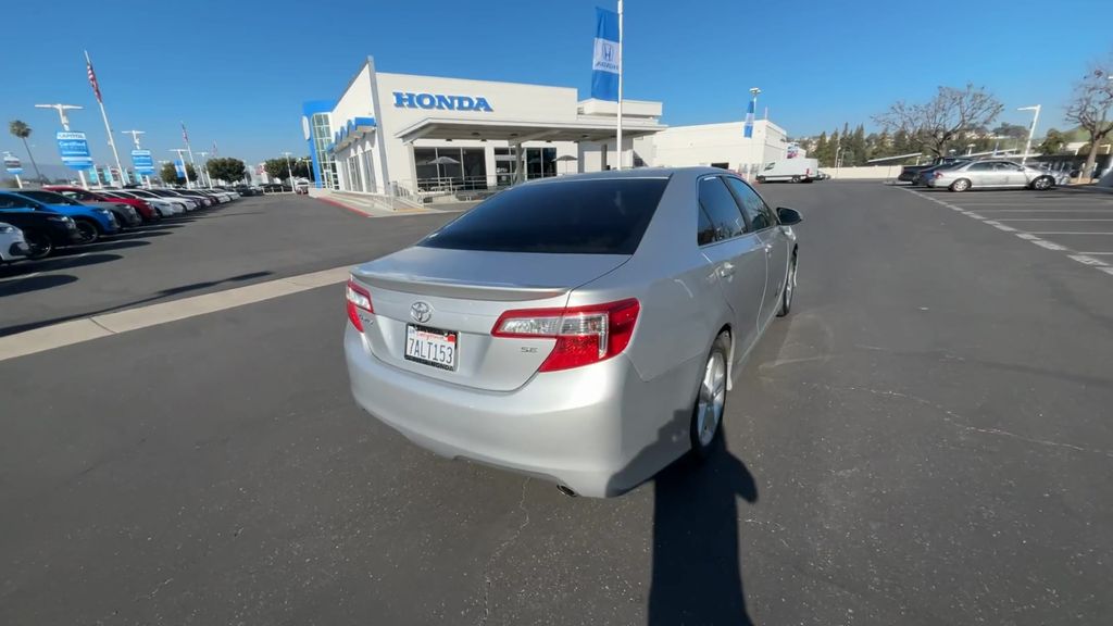 Thumbnail: 2013 Toyota Camry - 8