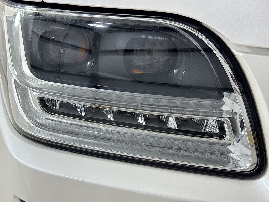 Used Car 2019 Lincoln Navigator L  Reserve For Sale Under $30,000 In Austin, Texas