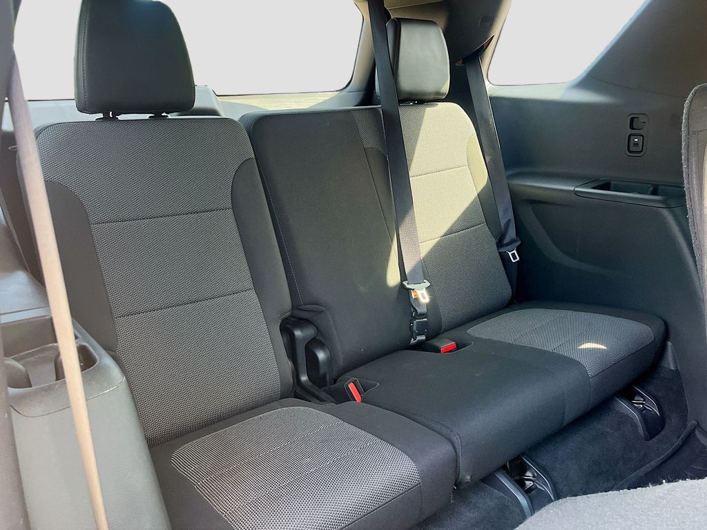 Used 2023 Red Chevrolet LT image 29