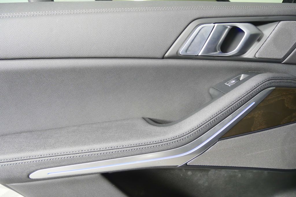 Thumbnail: 2021 BMW X5 - 14