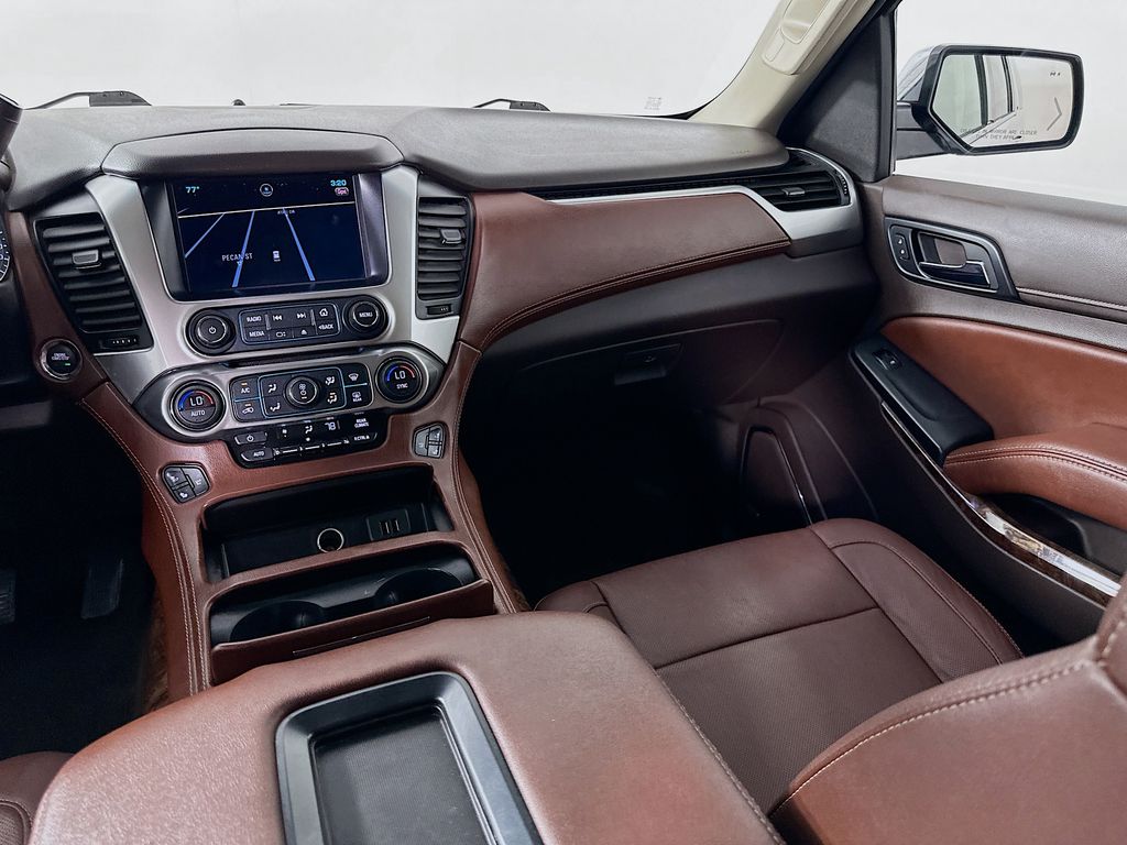 Thumbnail: 2015 Chevrolet Suburban - 25