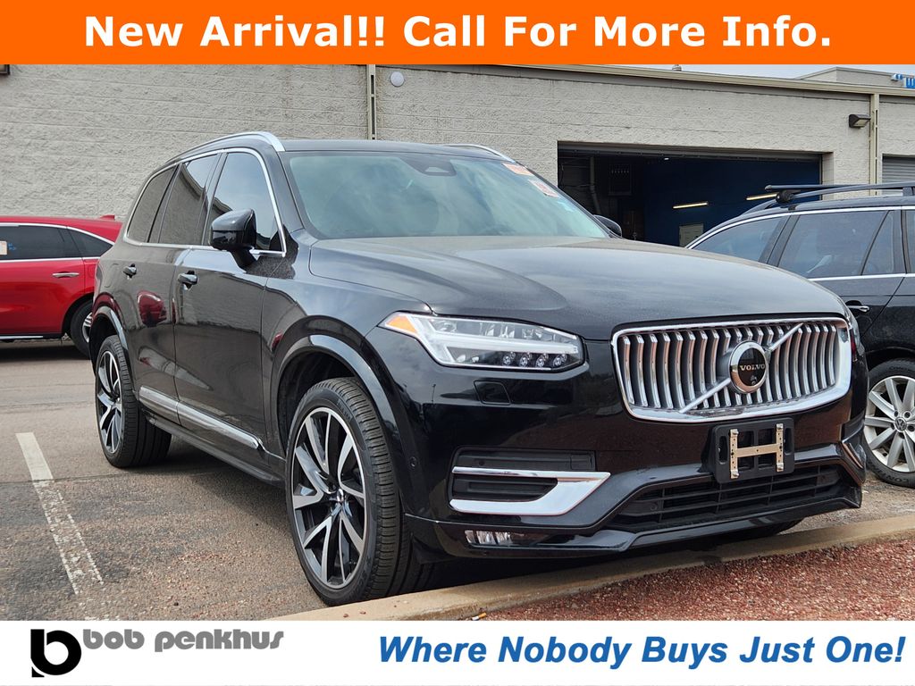 2024 Volvo XC90 B5 Plus