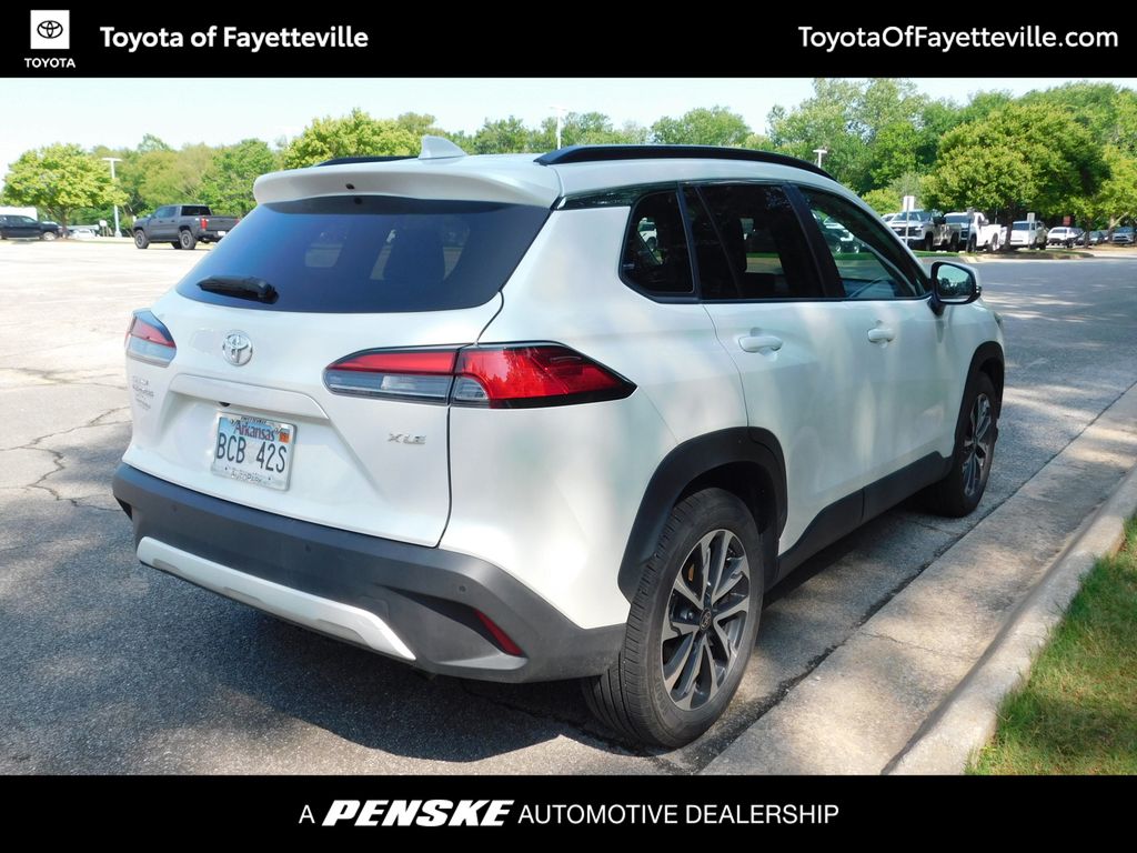 2024 Toyota Corolla Cross XLE 4