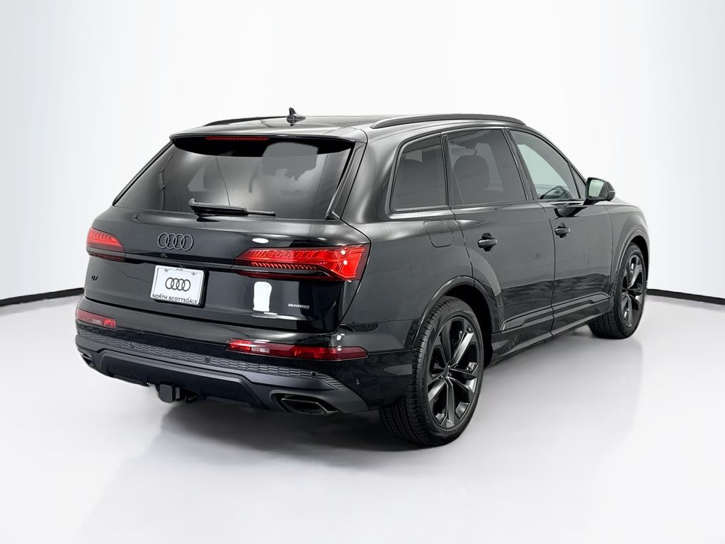 Thumbnail: 2026 Audi Q7 - 5