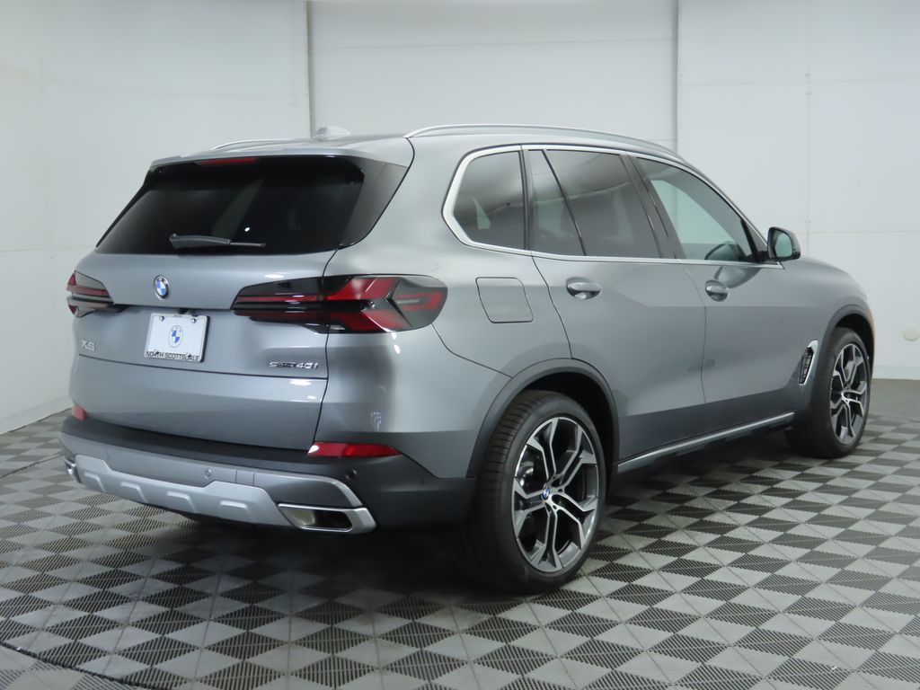 Thumbnail: 2026 BMW X5 - 6