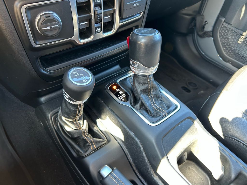 Thumbnail: 2022 Jeep Gladiator - 25