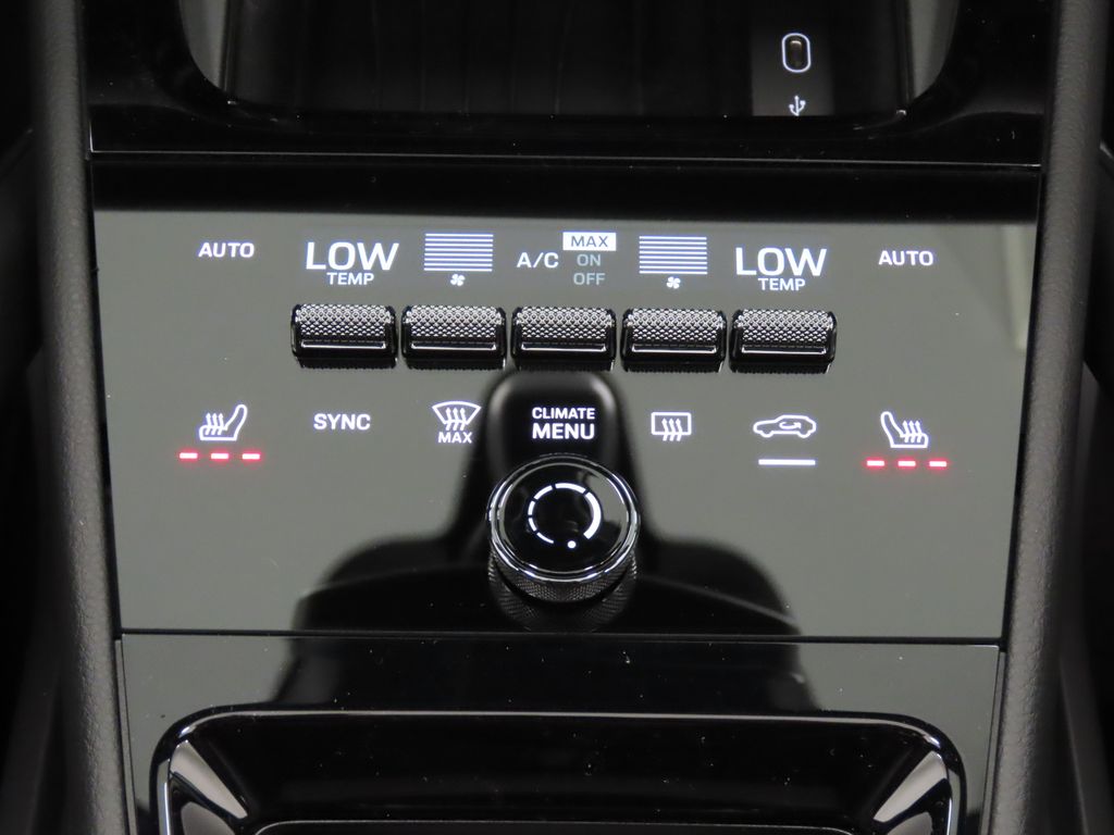 Thumbnail: 2026 Porsche Cayenne - 27