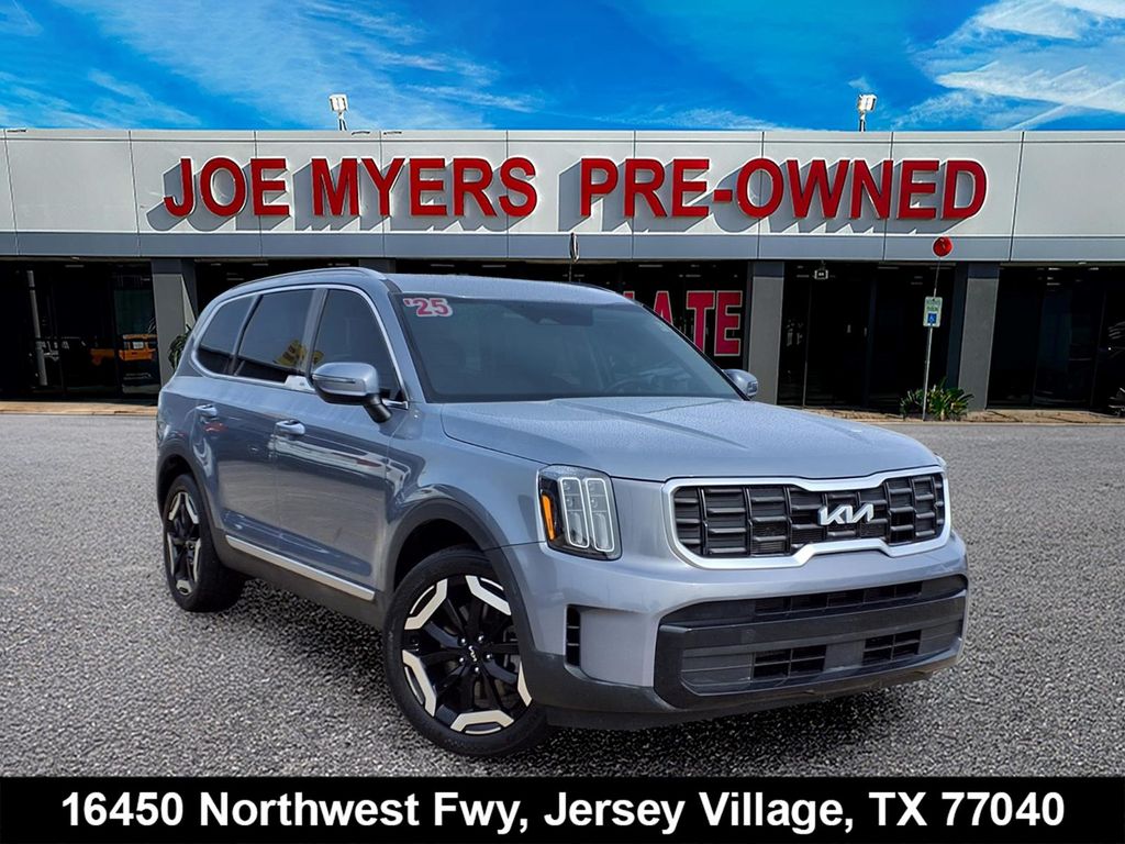 2025 Kia Telluride S - 0