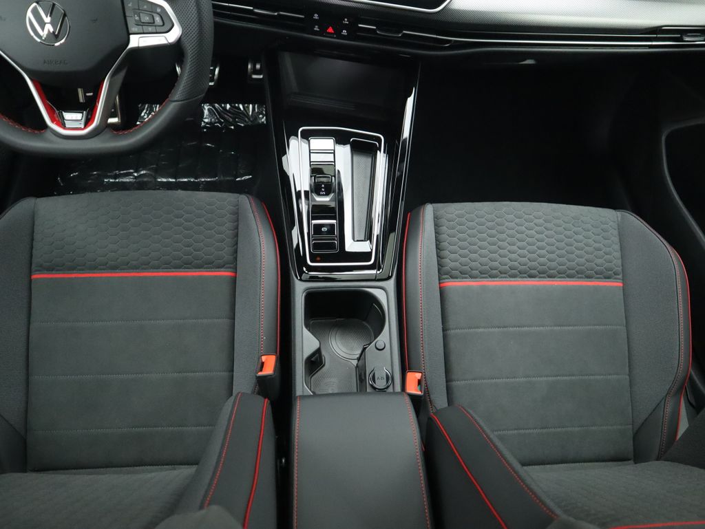 Thumbnail: 2025 Volkswagen Golf - 17