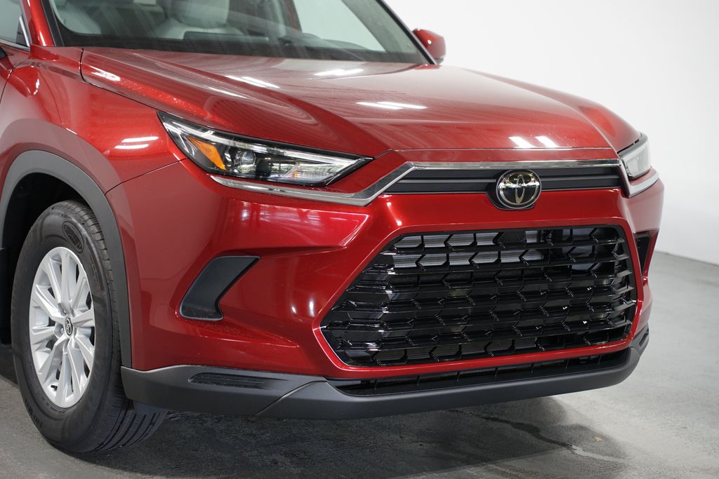 Thumbnail: 2025 Toyota Grand Highlander - 4