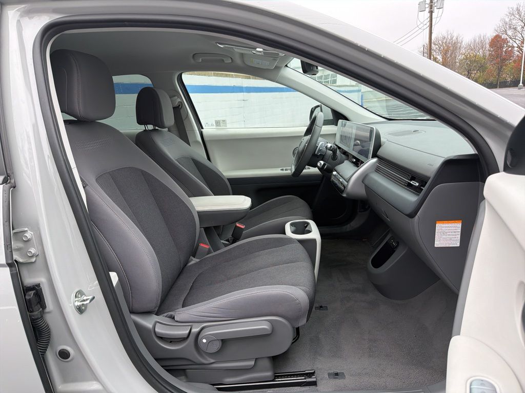 Thumbnail: 2024 Hyundai Ioniq 5 - 25