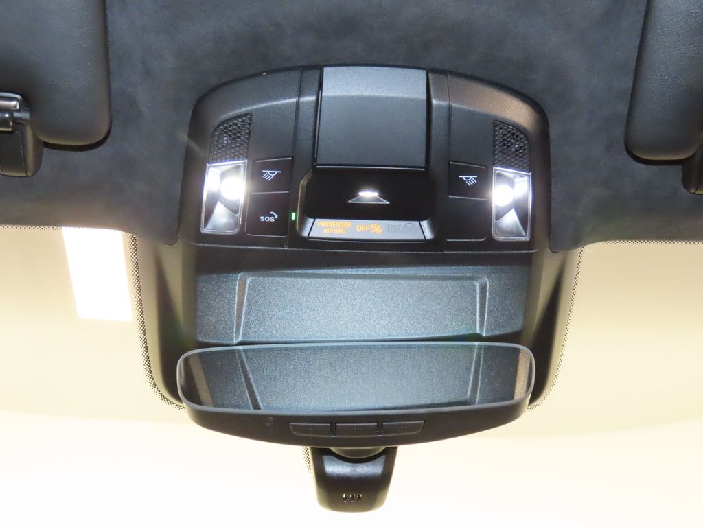 Thumbnail: 2026 Porsche 911 - 32