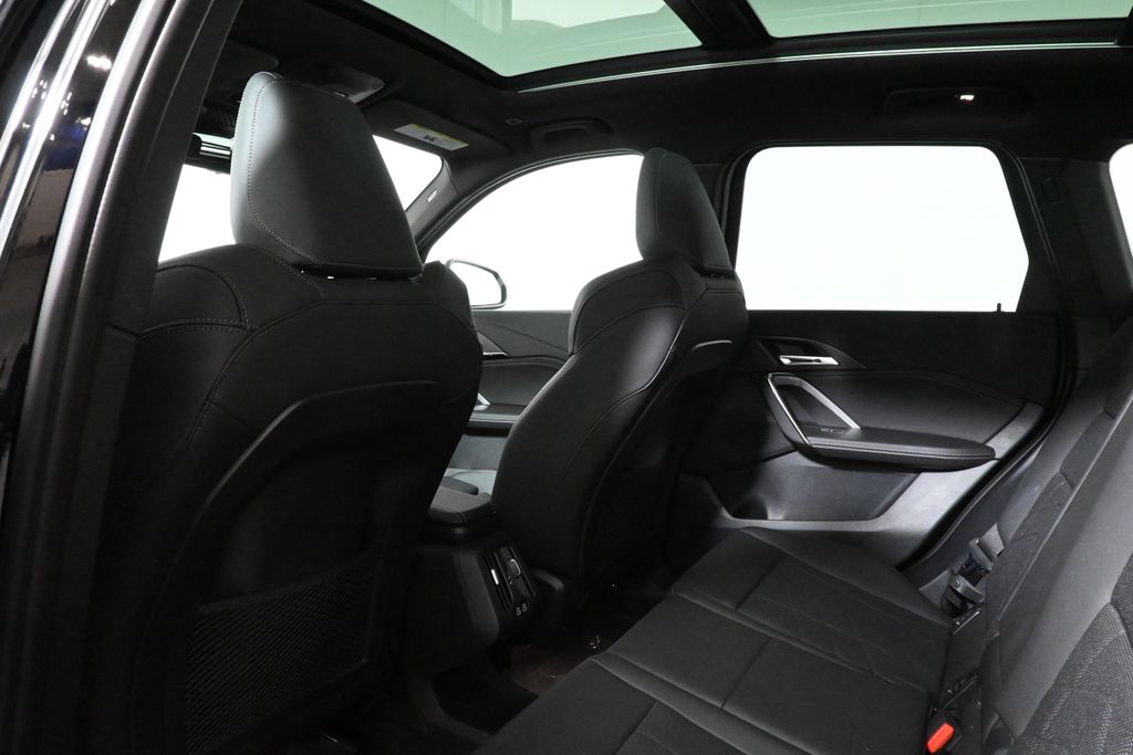 Thumbnail: 2023 BMW X1 - 31