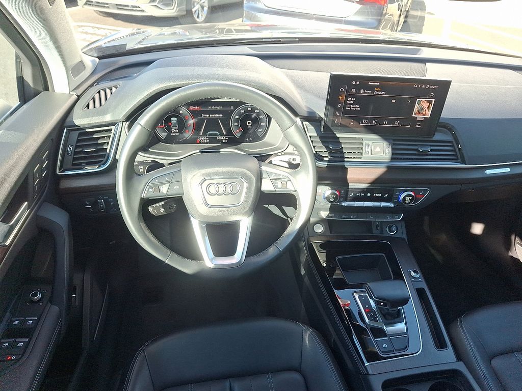 Thumbnail: 2023 Audi Q5 - 11