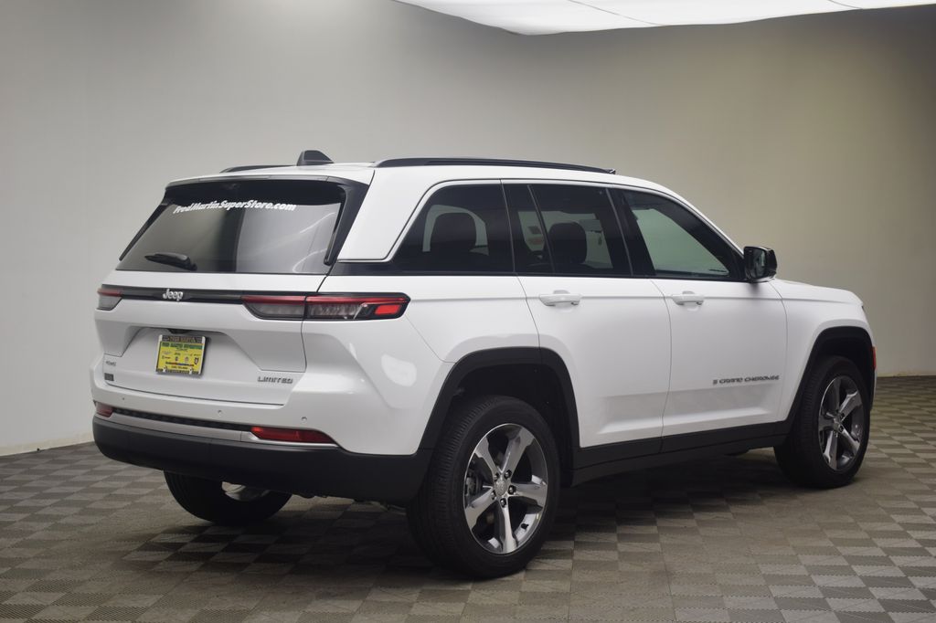 new 2026 Jeep Grand Cherokee car, priced at $45,429