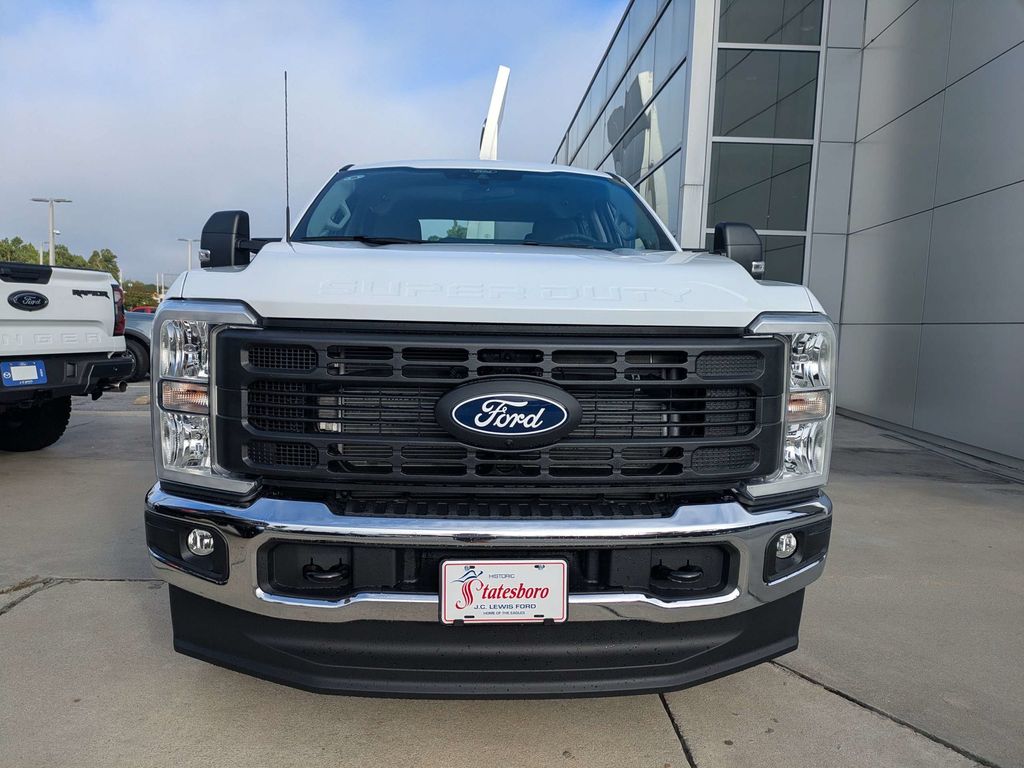 2027 Ford F-250 Super Duty XL
