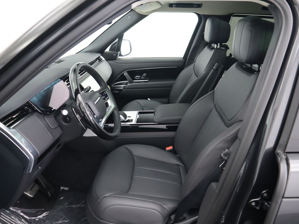 Thumbnail: 2025 Land Rover Range Rover - 20