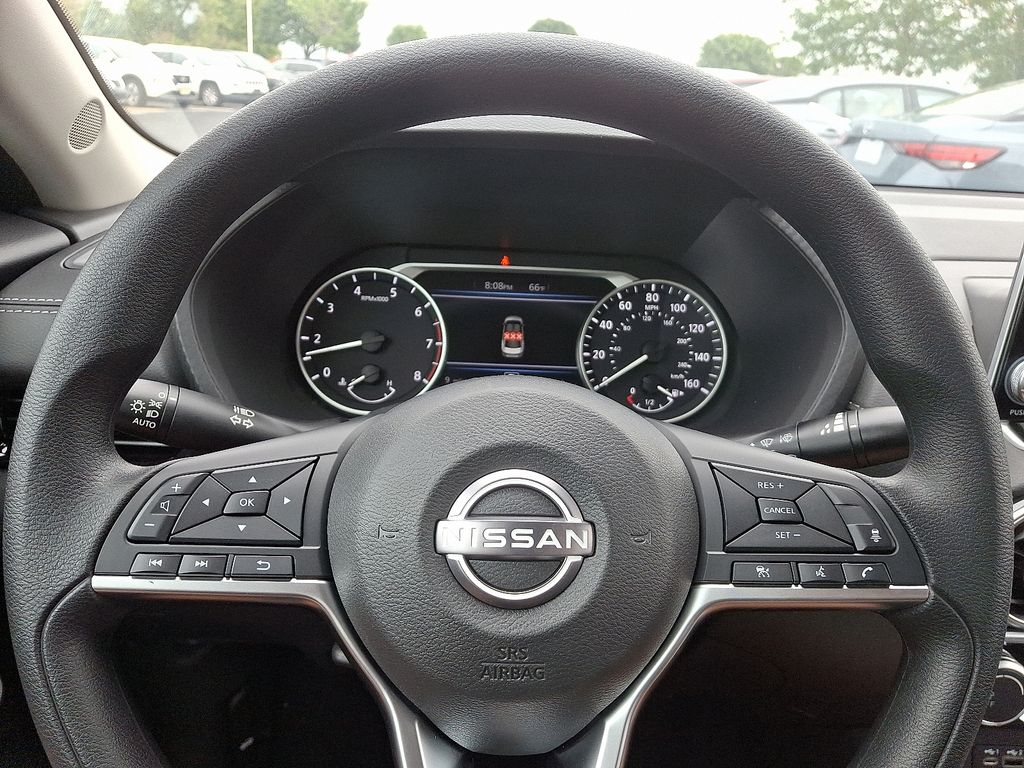 Thumbnail: 2025 Nissan Sentra - 9