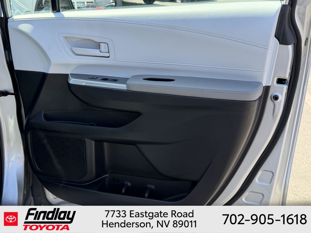 Used 2025 Toyota Sienna Van